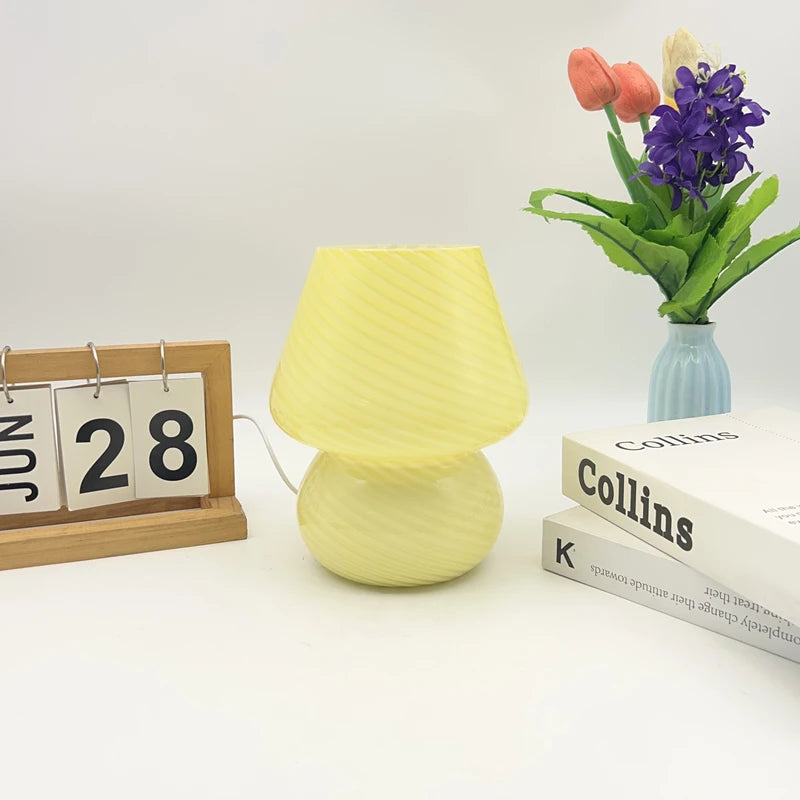 Luminária Cogumelo de Vidro Retrô
