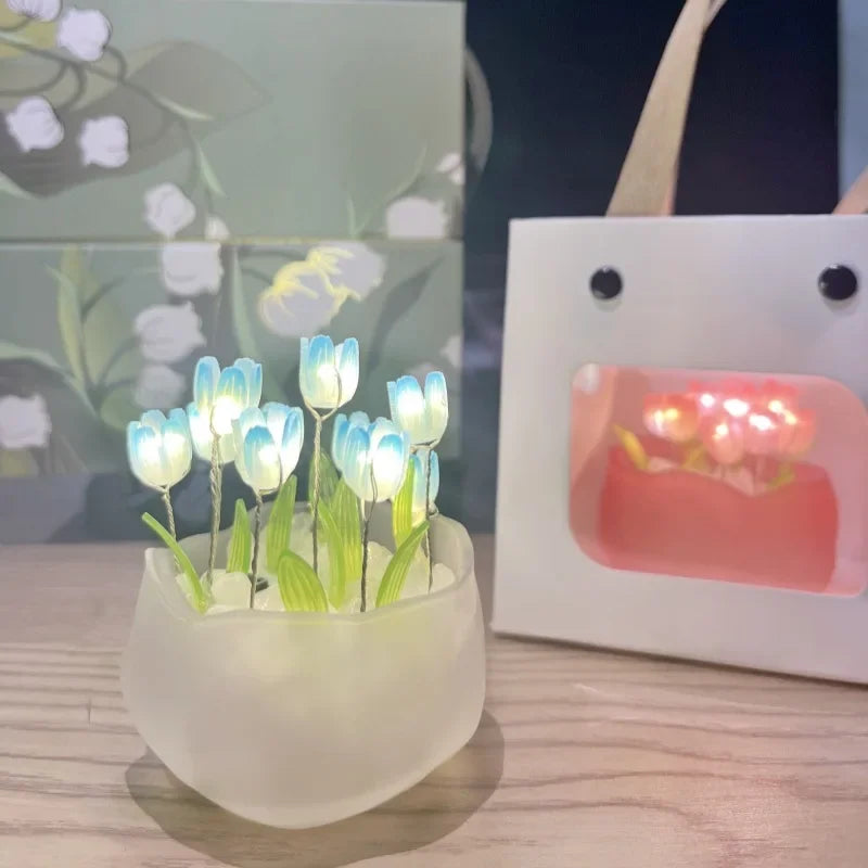 Locryn Decoração & Conforto - Lâmpada de Tulipa Elegante Artesanal LED (Foto 12)