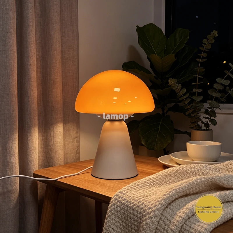 Luminária Cogumelo de Vidro Retrô