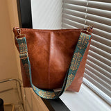 Wide Geometric Strap Retro PU Leather Bucket Bag – Large Capacity Crossbody Shoulder Bag